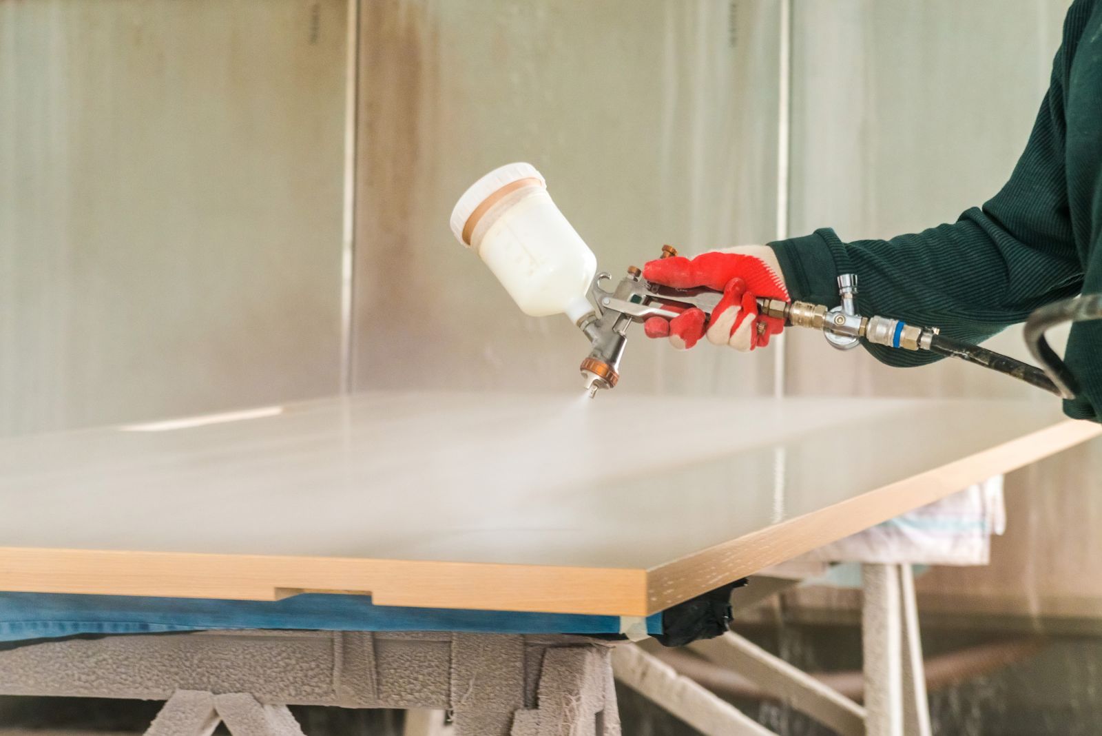 Spray Painting Cabinets Done Right: What Sets Vibrant’s Process Apart